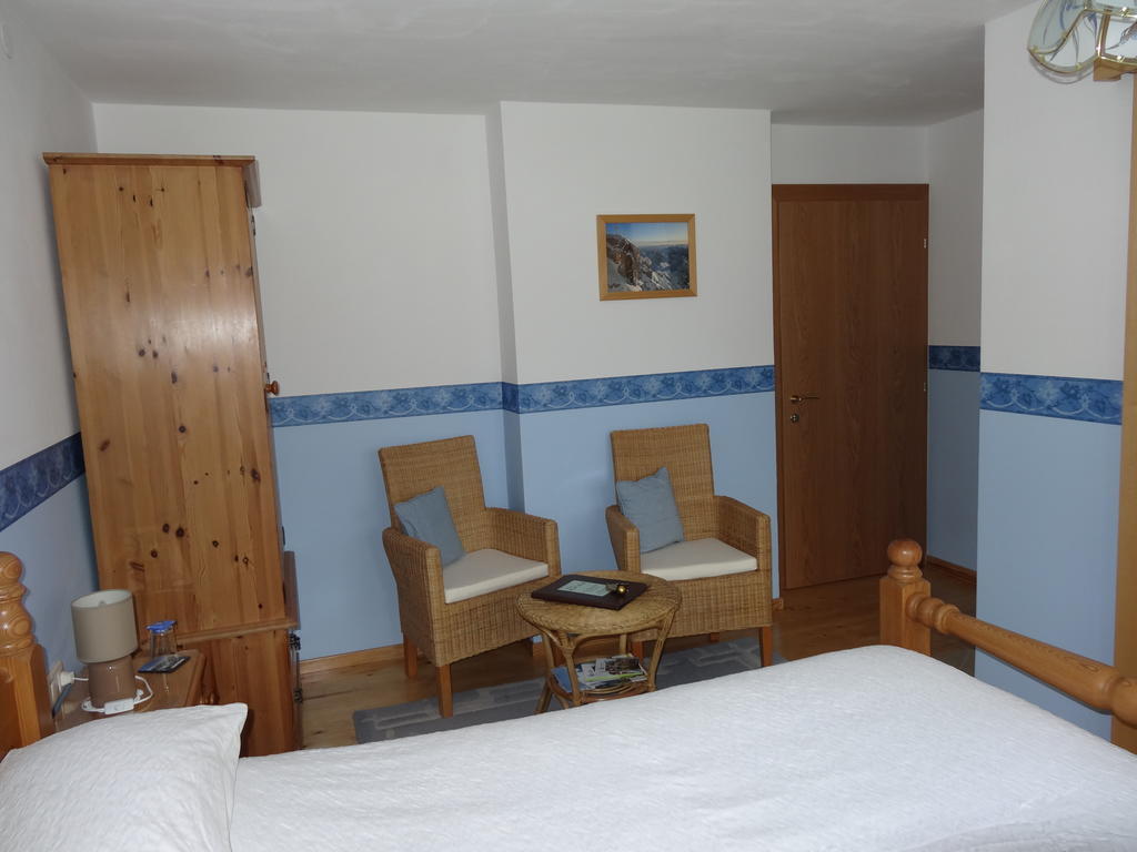 Bed and Breakfast Haus Karl's Ruh Ehrwald Zimmer foto