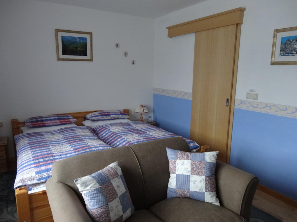 Bed and Breakfast Haus Karl's Ruh Ehrwald Zimmer foto
