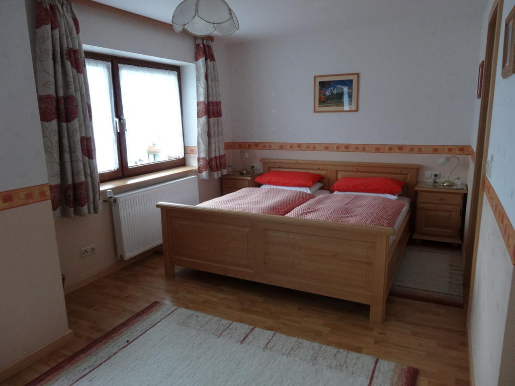 Bed and Breakfast Haus Karl's Ruh Ehrwald Zimmer foto